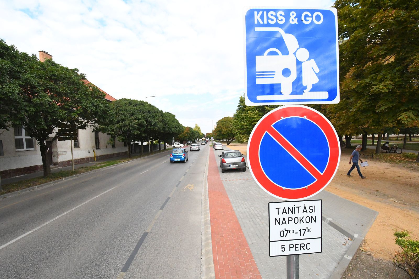 Elkészült az új Kiss & Go sáv a Széna téri iskola mellett